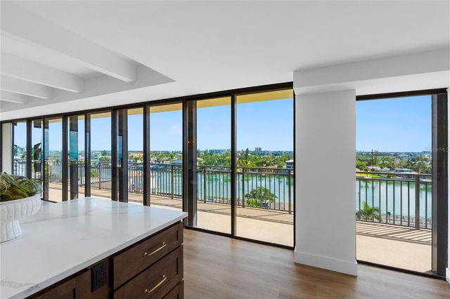 7600 BAYSHORE DRIVE 606, Treasure Island, FL 33706