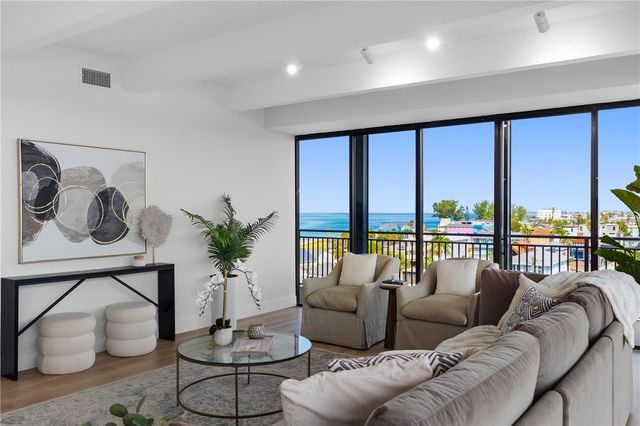 7600 BAYSHORE DRIVE 606, Treasure Island, FL 33706