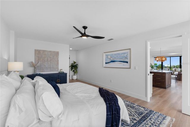 7600 BAYSHORE DRIVE 606, Treasure Island, FL 33706