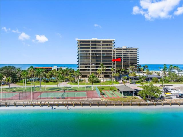 7600 BAYSHORE DRIVE 606, Treasure Island, FL 33706