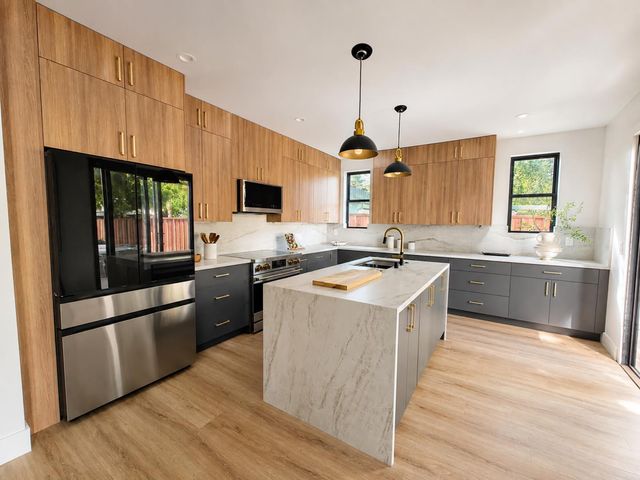 563 Encina Avenue, Menlo Park, CA 94025