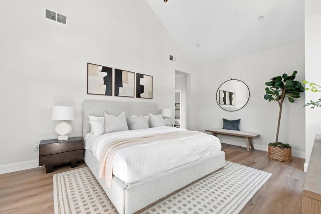 563 Encina Avenue, Menlo Park, CA 94025