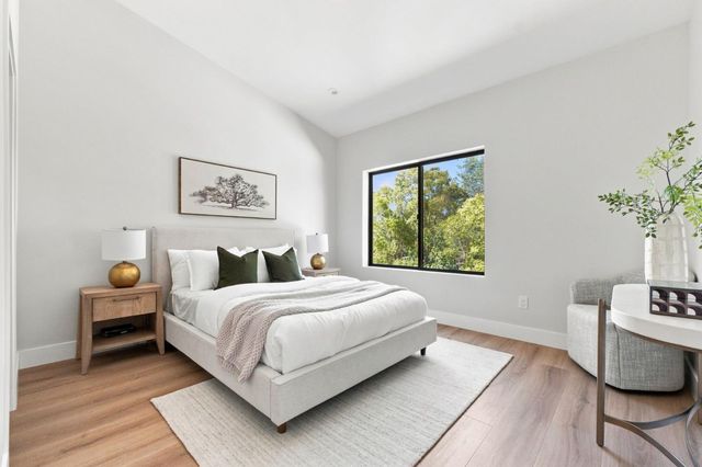 563 Encina Avenue, Menlo Park, CA 94025