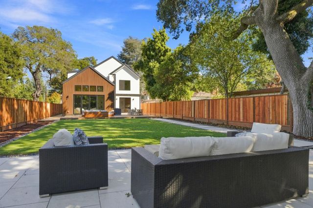 563 Encina Avenue, Menlo Park, CA 94025