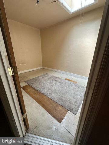1402 LENOX AVE, Philadelphia, PA 19140