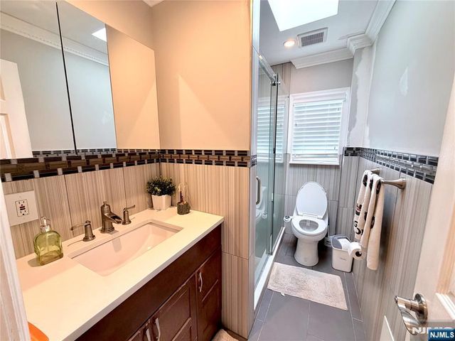 51 Fairview Avenue, Bogota, NJ 07603