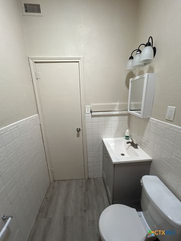 912 Southside Drive, Killeen, TX 76541