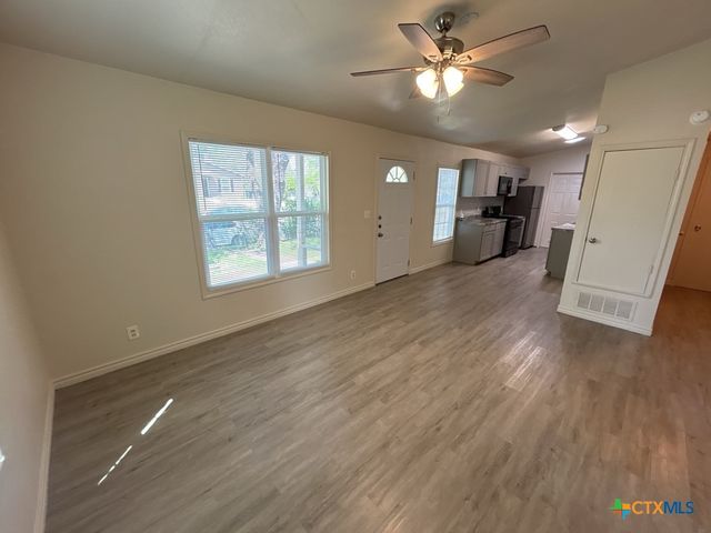 912 Southside Drive, Killeen, TX 76541