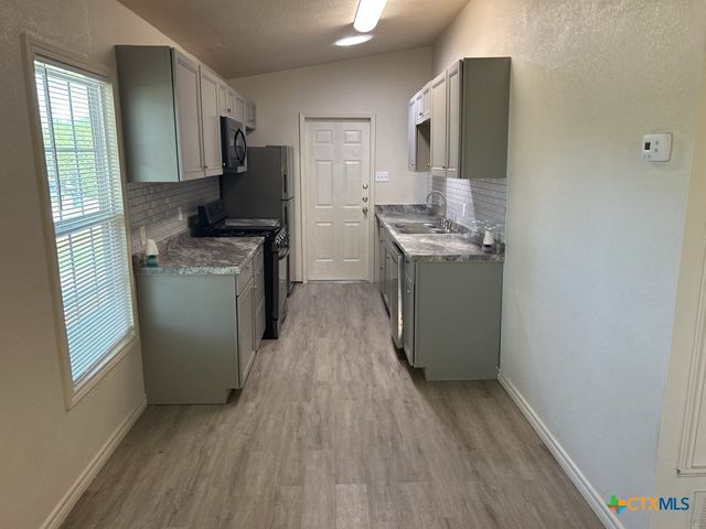 912 Southside Drive, Killeen, TX 76541