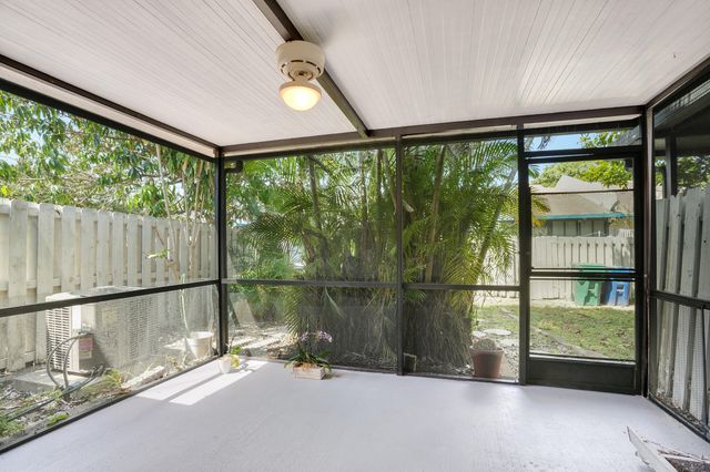 7418 NW 34th Street, Lauderhill, FL 33319