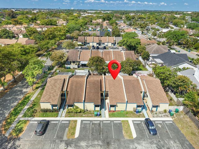 7418 NW 34th Street, Lauderhill, FL 33319