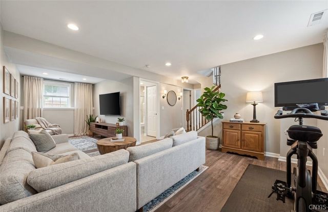 4935 Ernest Way, Clay, NY 13041