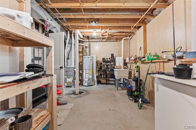 4935 Ernest Way, Clay, NY 13041