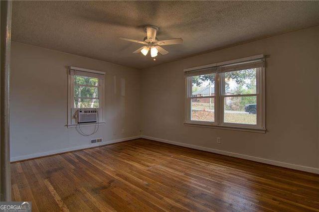 2232 Old Spring Road SE, Smyrna, GA 30080