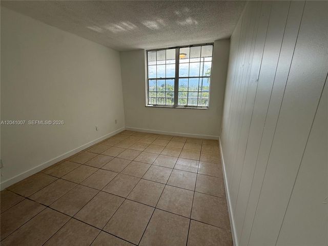 13455 NE 10th Avenue 410, North Miami, FL 33161