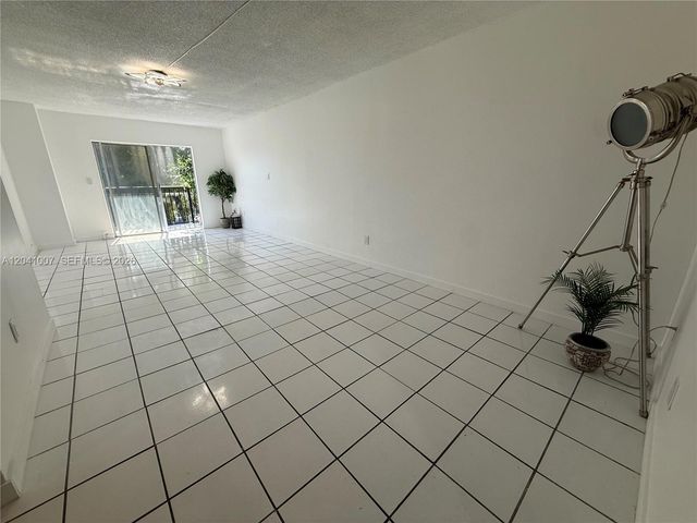 13455 NE 10th Avenue 410, North Miami, FL 33161