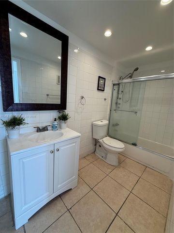 13455 NE 10th Avenue 410, North Miami, FL 33161