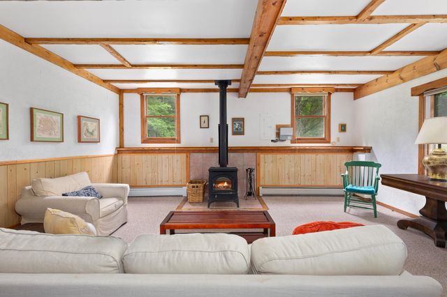 352 Edwins Pond Road, Rochester, VT 05767