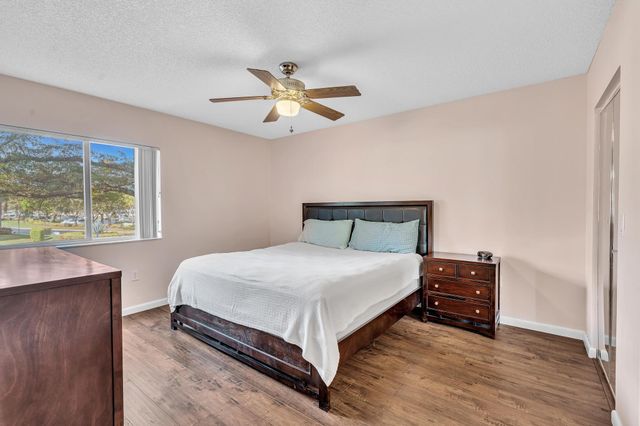 9537 Weldon Circle I213, Tamarac, FL 33321