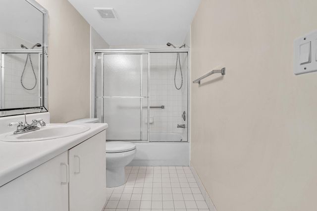 9537 Weldon Circle I213, Tamarac, FL 33321