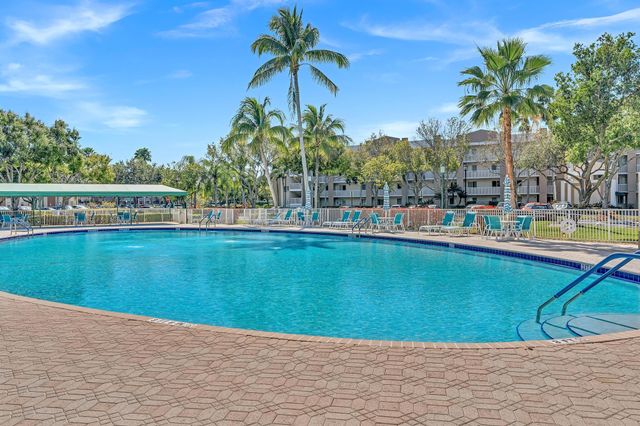 9537 Weldon Circle I213, Tamarac, FL 33321