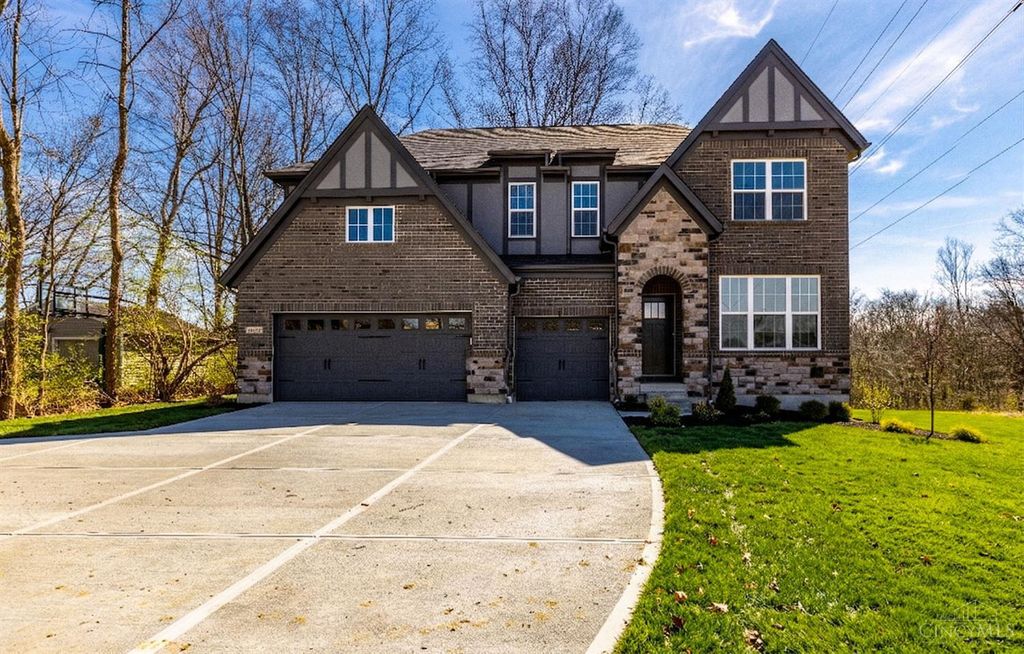 8469 Fields Ertel Road, Symmes Twp, OH 45249