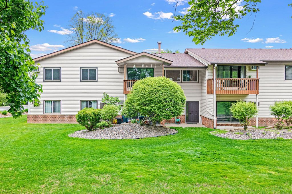 4000 Foss Road 204, Saint Anthony, MN 55421