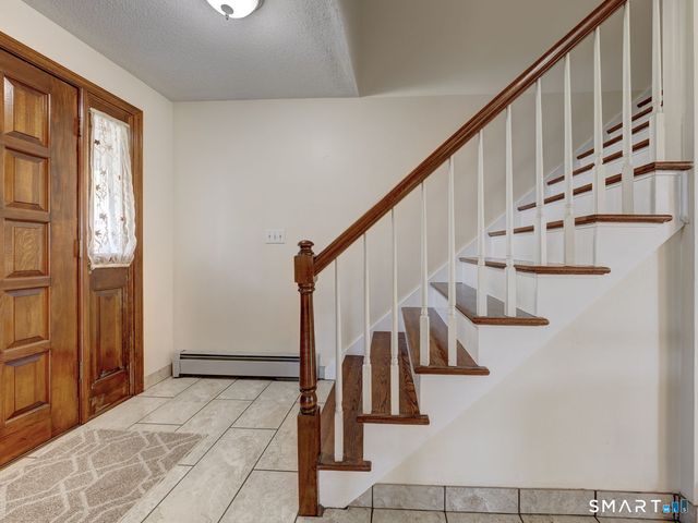 43 Raynor Street, Southington, CT 06489