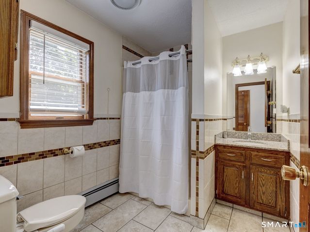 43 Raynor Street, Southington, CT 06489