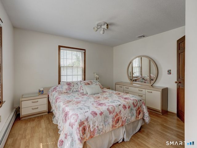 43 Raynor Street, Southington, CT 06489