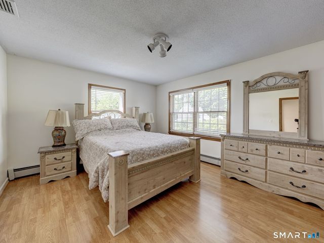 43 Raynor Street, Southington, CT 06489