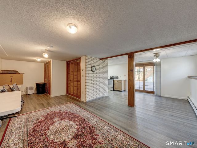43 Raynor Street, Southington, CT 06489