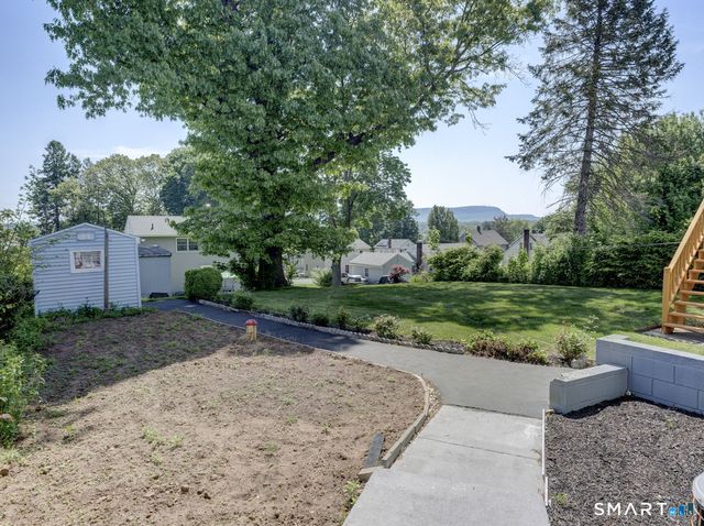 43 Raynor Street, Southington, CT 06489