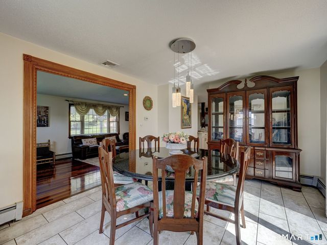 43 Raynor Street, Southington, CT 06489