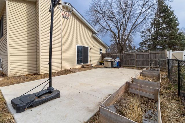 3919 Princeton Trail, Eagan, MN 55123