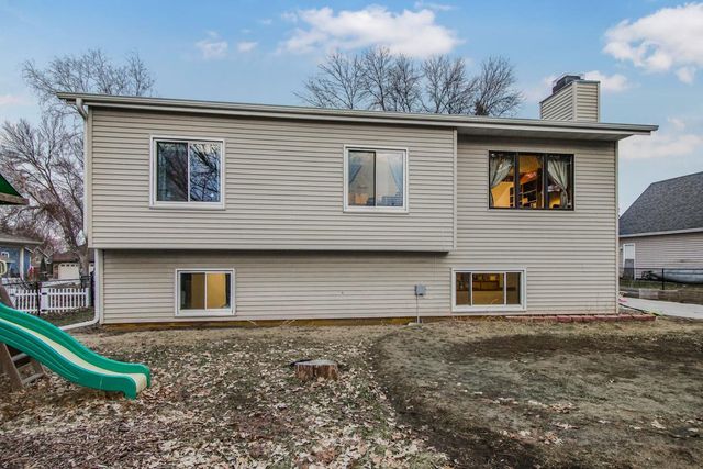 3919 Princeton Trail, Eagan, MN 55123