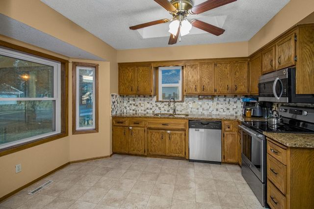 3919 Princeton Trail, Eagan, MN 55123