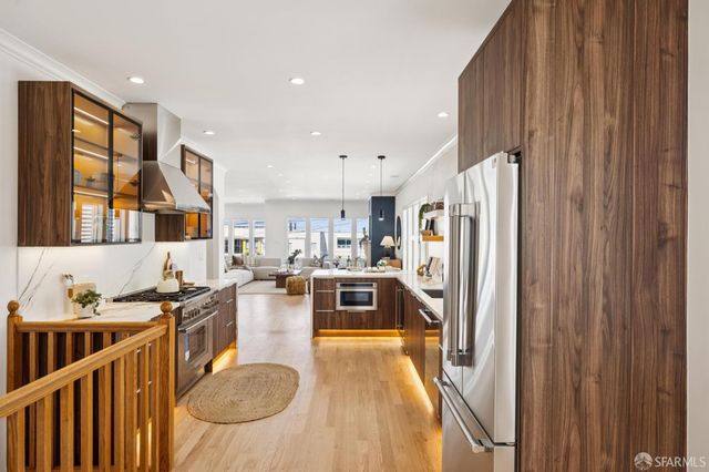 2558 24th Avenue, San Francisco, CA 94116
