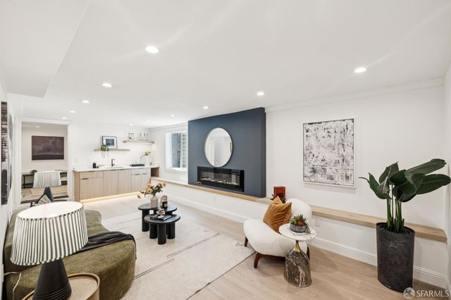 2558 24th Avenue, San Francisco, CA 94116