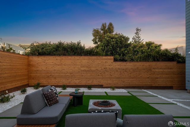2558 24th Avenue, San Francisco, CA 94116
