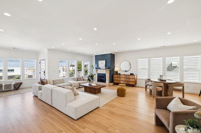 2558 24th Avenue, San Francisco, CA 94116