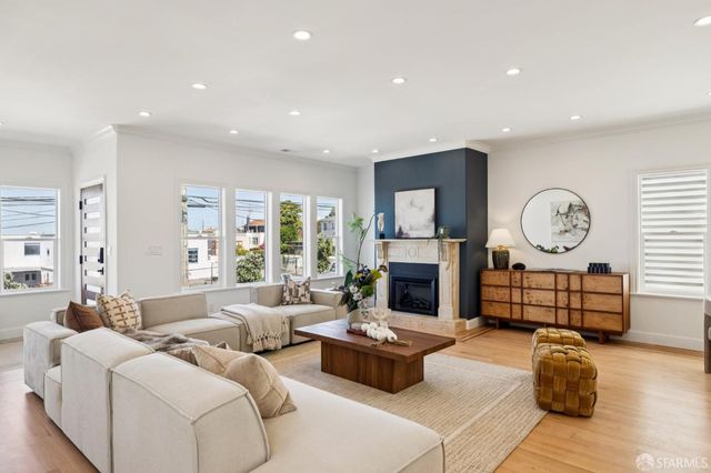 2558 24th Avenue, San Francisco, CA 94116