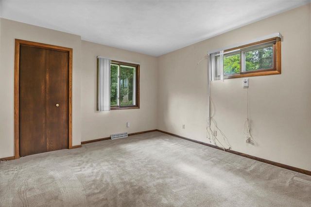 88 E Waterloo Road, Waterloo, WI 53594