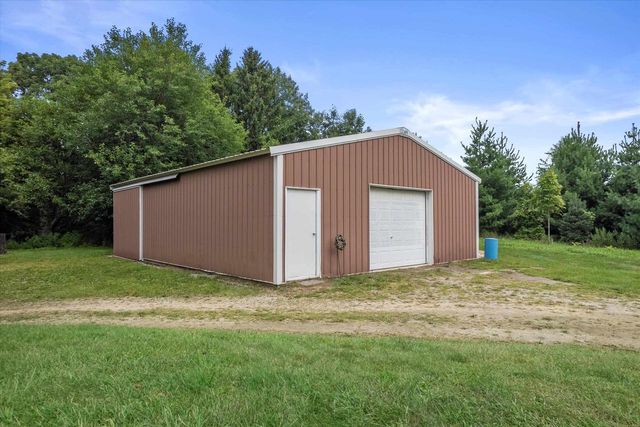 88 E Waterloo Road, Waterloo, WI 53594