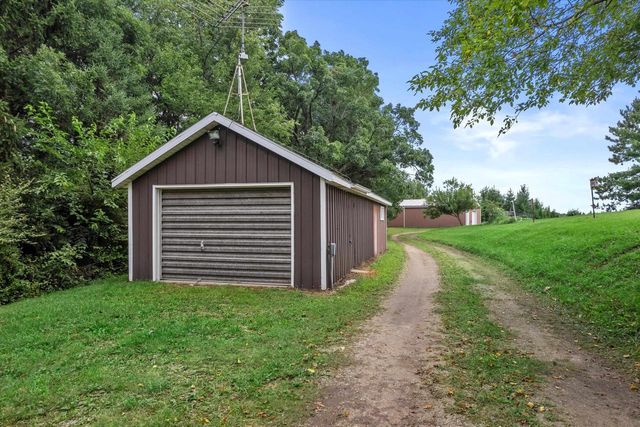 88 E Waterloo Road, Waterloo, WI 53594