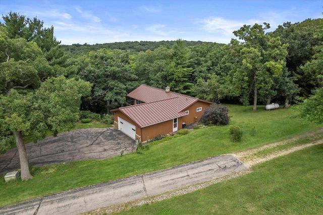 88 E Waterloo Road, Waterloo, WI 53594