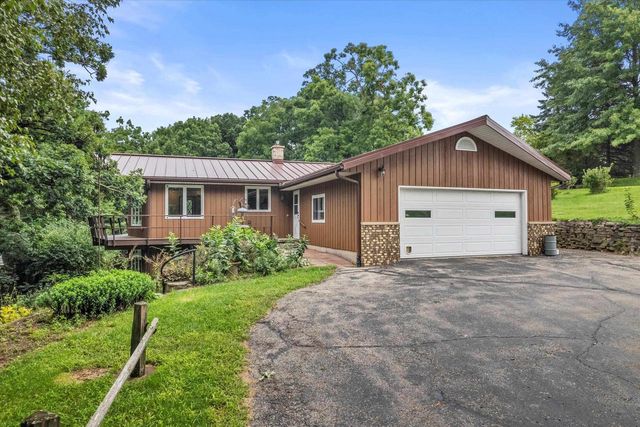 88 E Waterloo Road, Waterloo, WI 53594