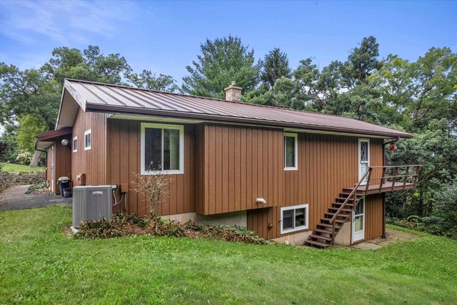 88 E Waterloo Road, Waterloo, WI 53594