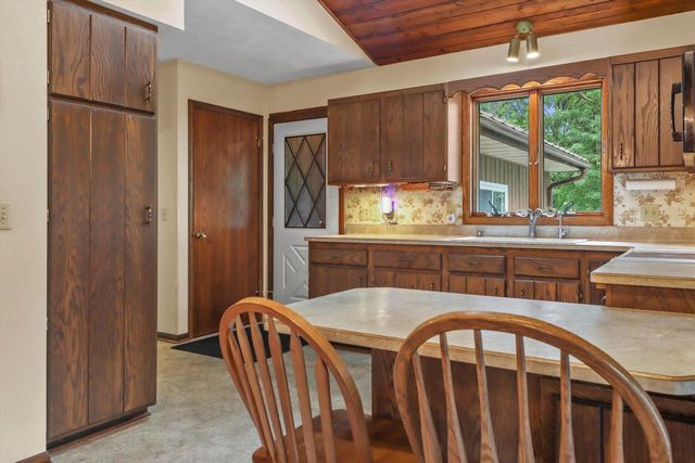 88 E Waterloo Road, Waterloo, WI 53594