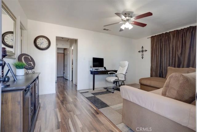 15461 Hesperia Road, Victorville, CA 92395